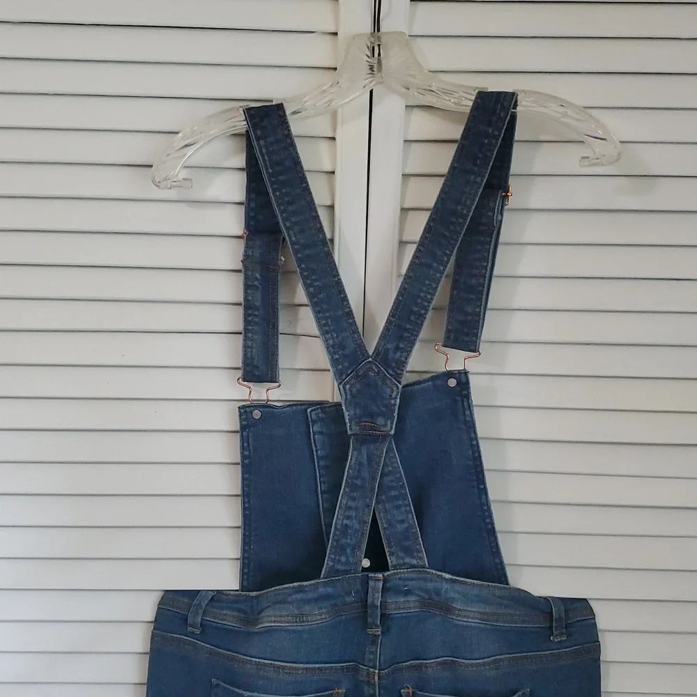 Denim Overalls W/ Rose Gold Hardware. - Picture 7 of 10